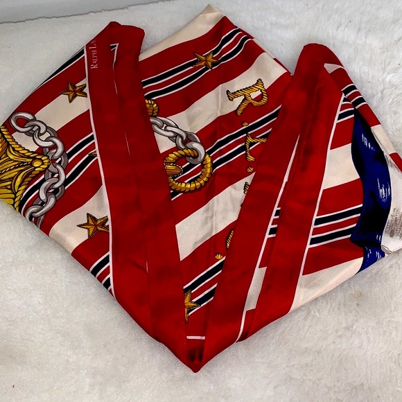 Vintage Rare find Ralph Lauren scarf ๐งฃin excellent preowned condition ๐ฏ% Silk. - Picture 10 of 12